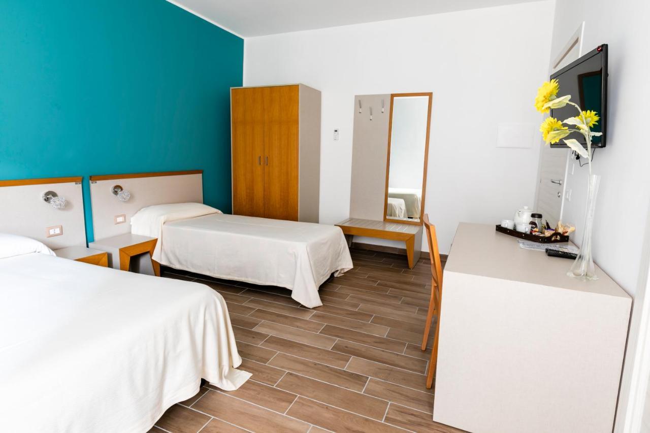 Spira Mirabilis Napoli Hotel ภายนอก รูปภาพ