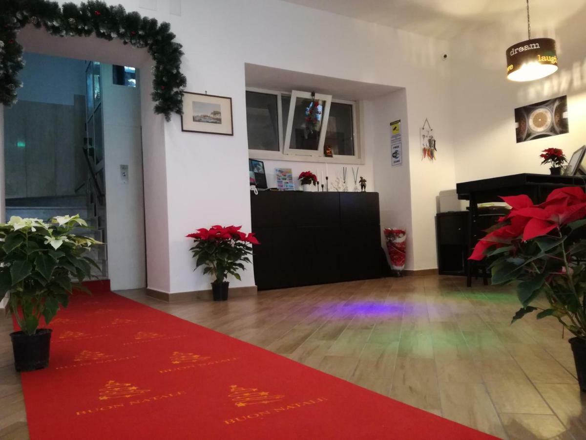 Spira Mirabilis Napoli Hotel ภายนอก รูปภาพ