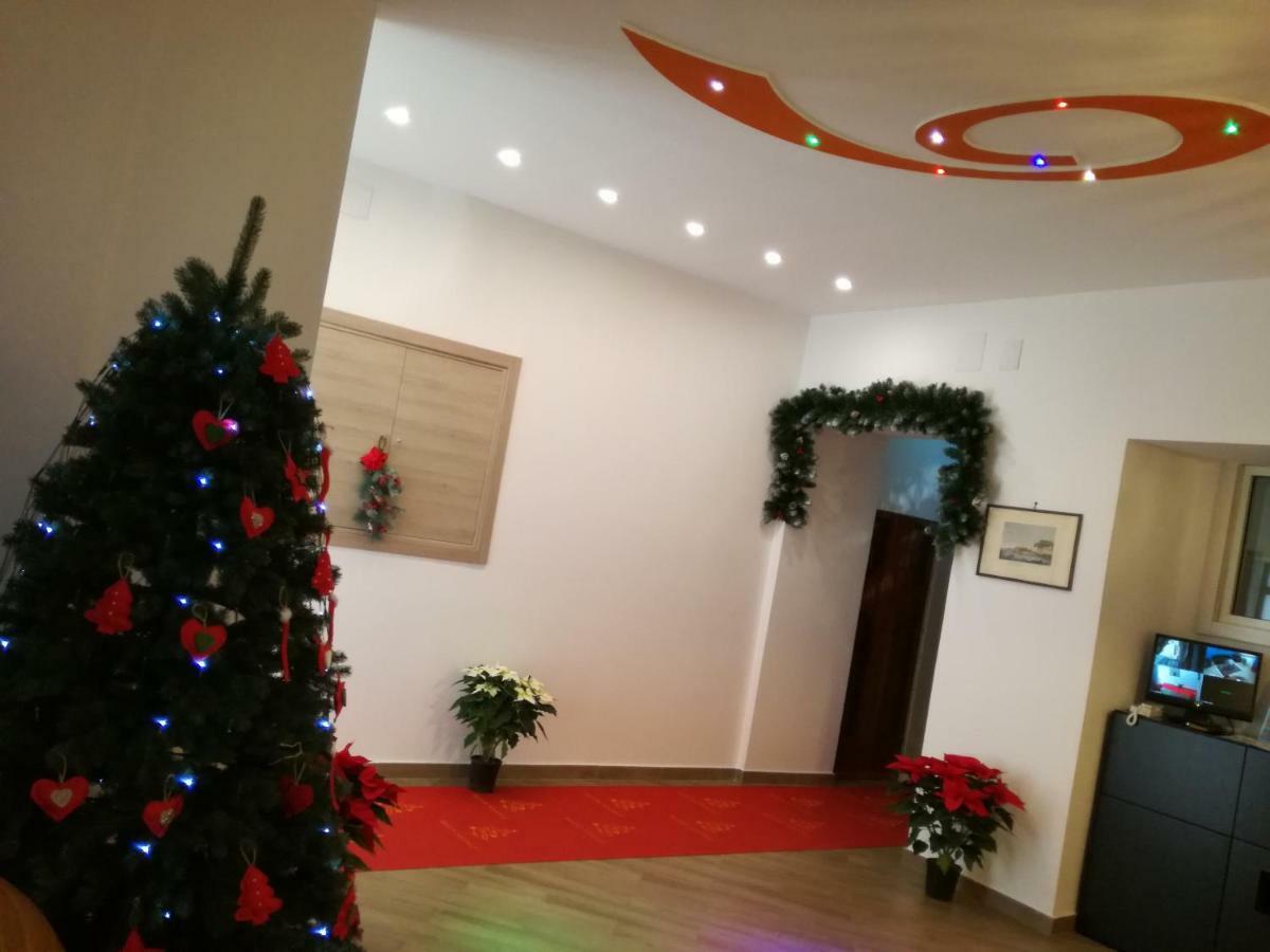 Spira Mirabilis Napoli Hotel ภายนอก รูปภาพ